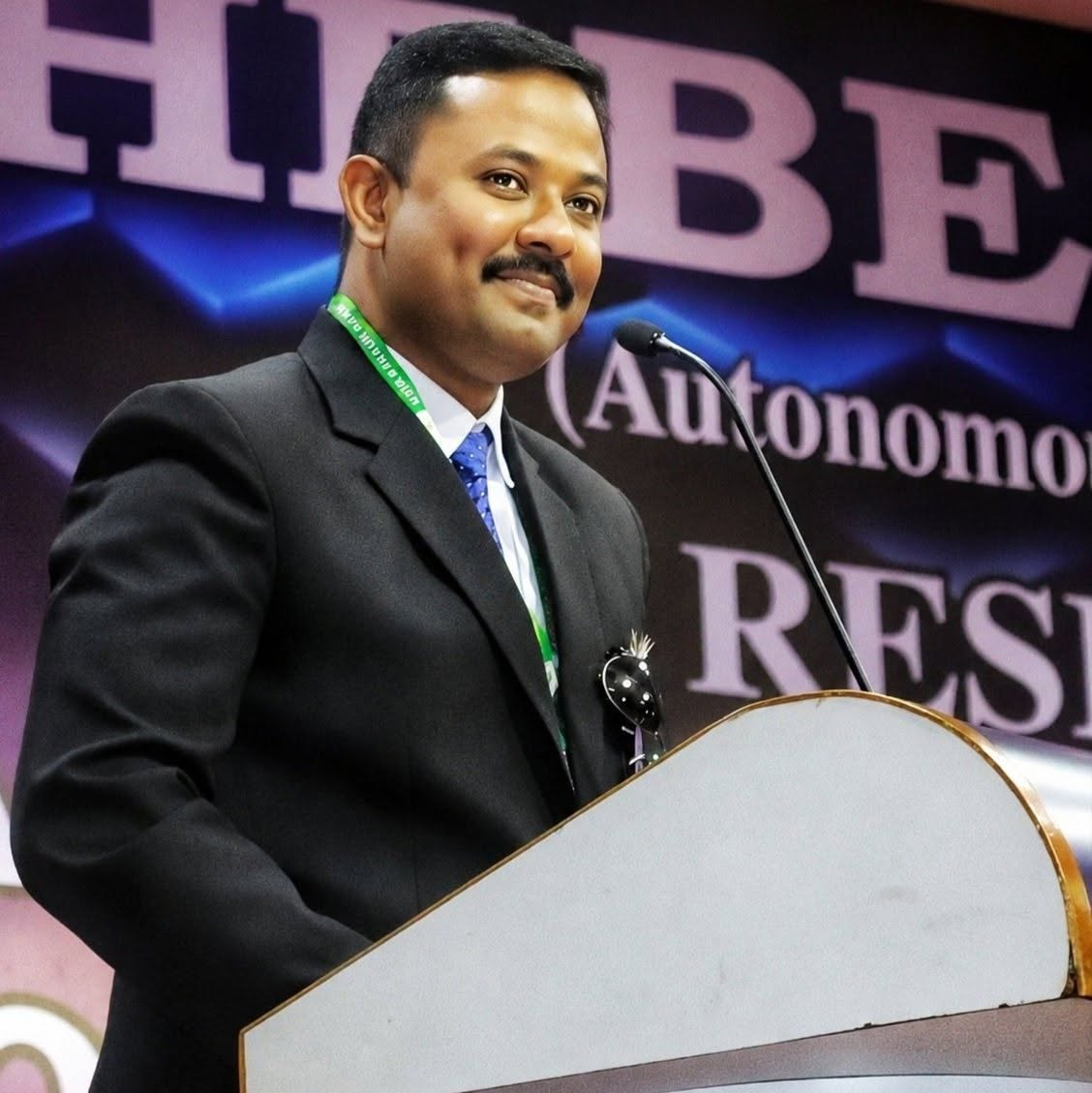 Dr. Abdul Kapoor